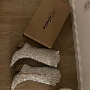 Matisse Nashville Rhinestone boot - worn once, women’s 8.5